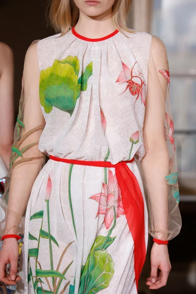 Look 65